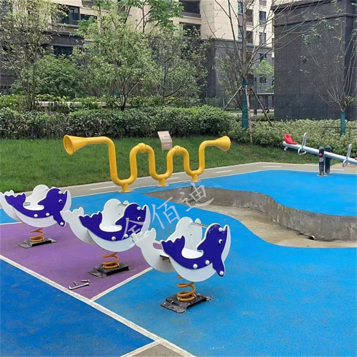 游乐器材