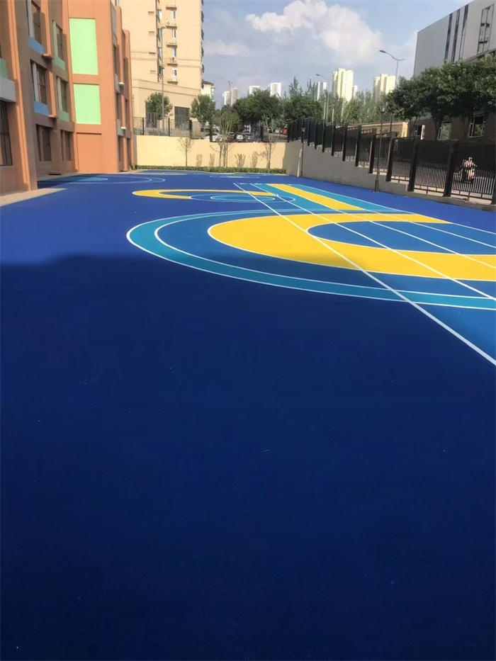 塑胶场地 